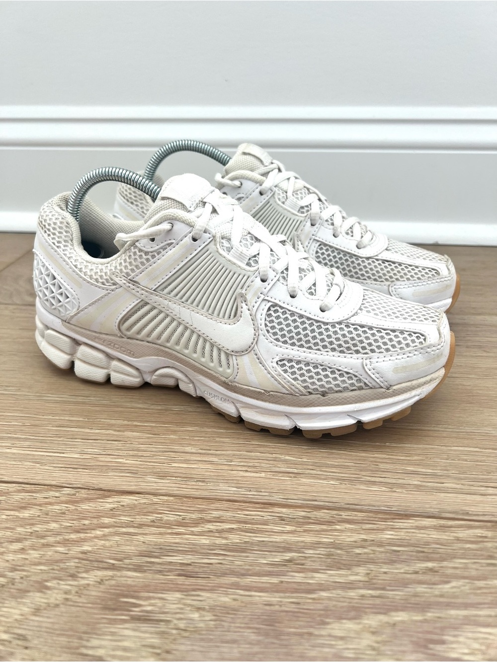 Nike Zoom Vomero 5 White Phantom Summit FJ2028-104 Womens Size 7 US